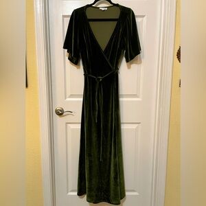 Baltic Born Green Velvet Wrap Dress L